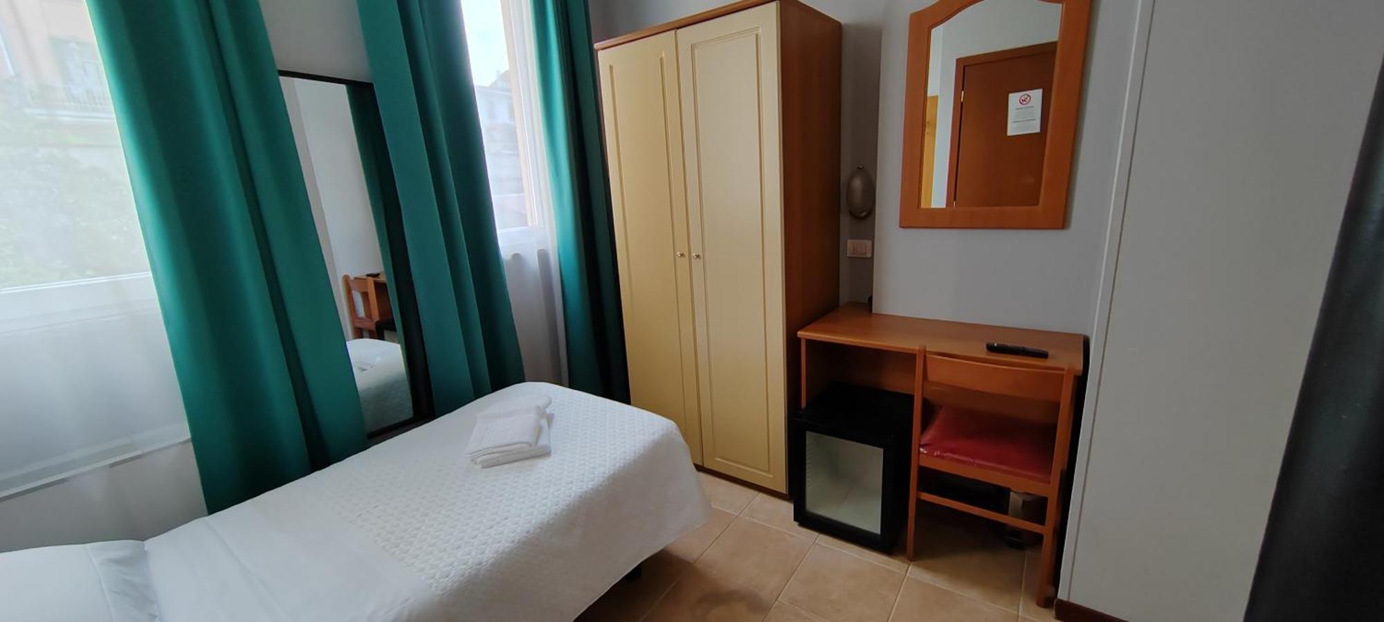 Hotel Nuovo Rondo セスト・サン・ジョヴァンニ エクステリア 写真